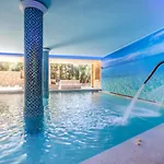 Garden Apart-suites & Hotel 5*