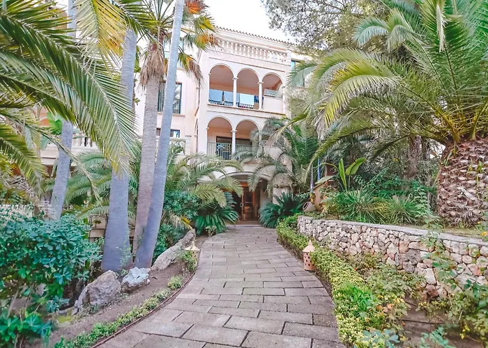 Garden Apart-suites & 5* Кала Ратьяда