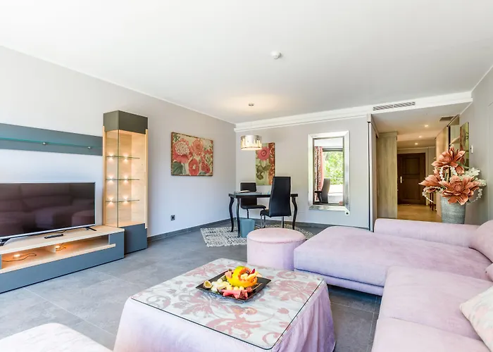 Garden Apart-suites &