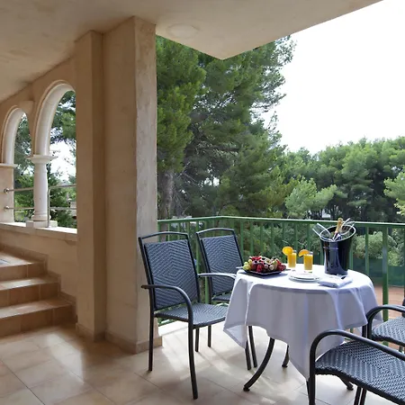 ラゴ ガーデン アパート-スイーツ＆スパ ホテル カラ・ラトハダ