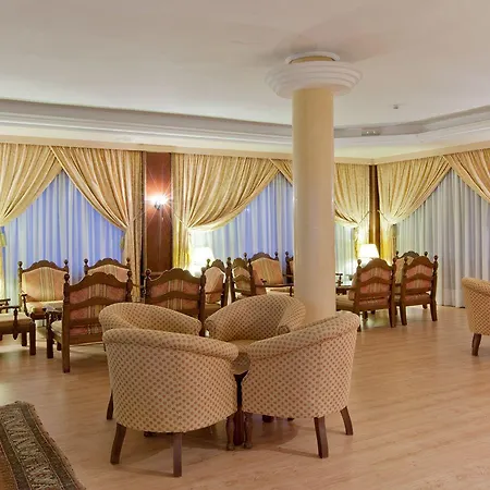 Garden & فندق كالا راتخاذا