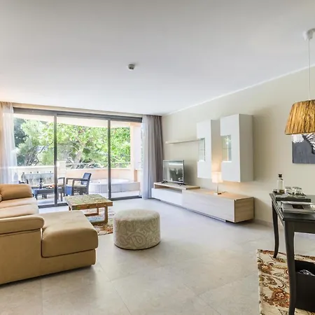 ラゴ ガーデン アパート-スイーツ＆スパ ホテル