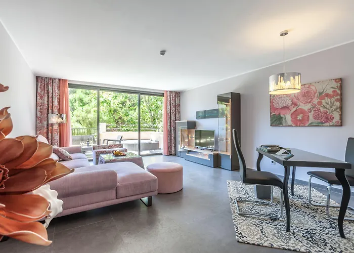 Szálloda Garden Apart-suites & 5*