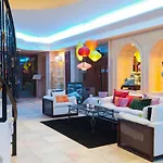 Garden Apart-suites & Готель