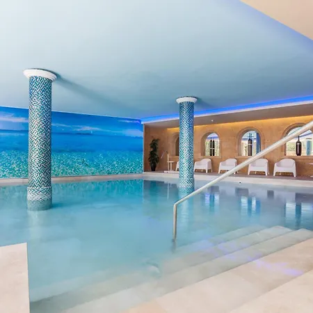 Garden Apart-suites & 5* Кала Ратьяда