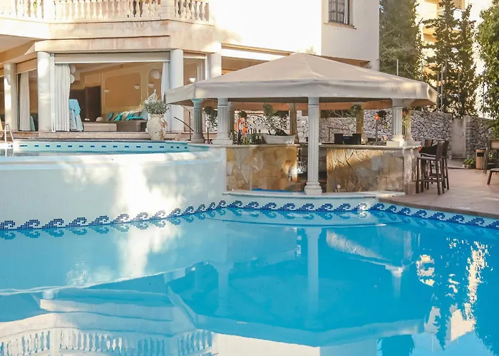 Garden Apart-suites & 5*